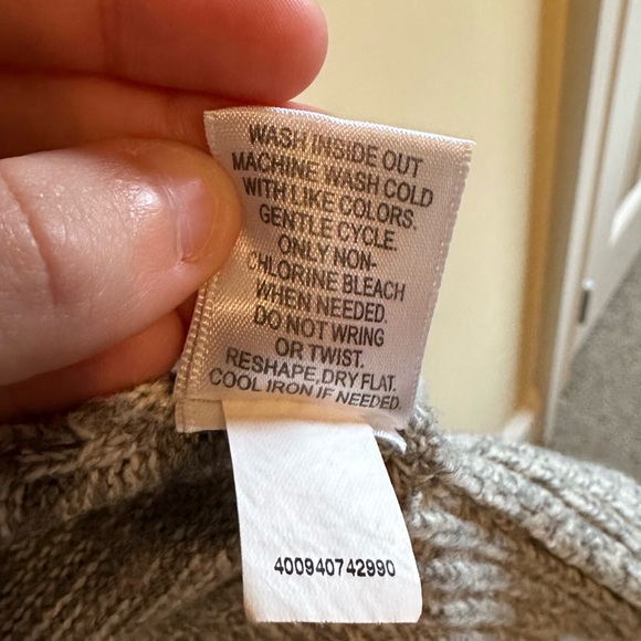 Apt. 9 Gray Sweater/Cardigan With Some Sort of Elbow Pad | Size L - Picture 5 of 5